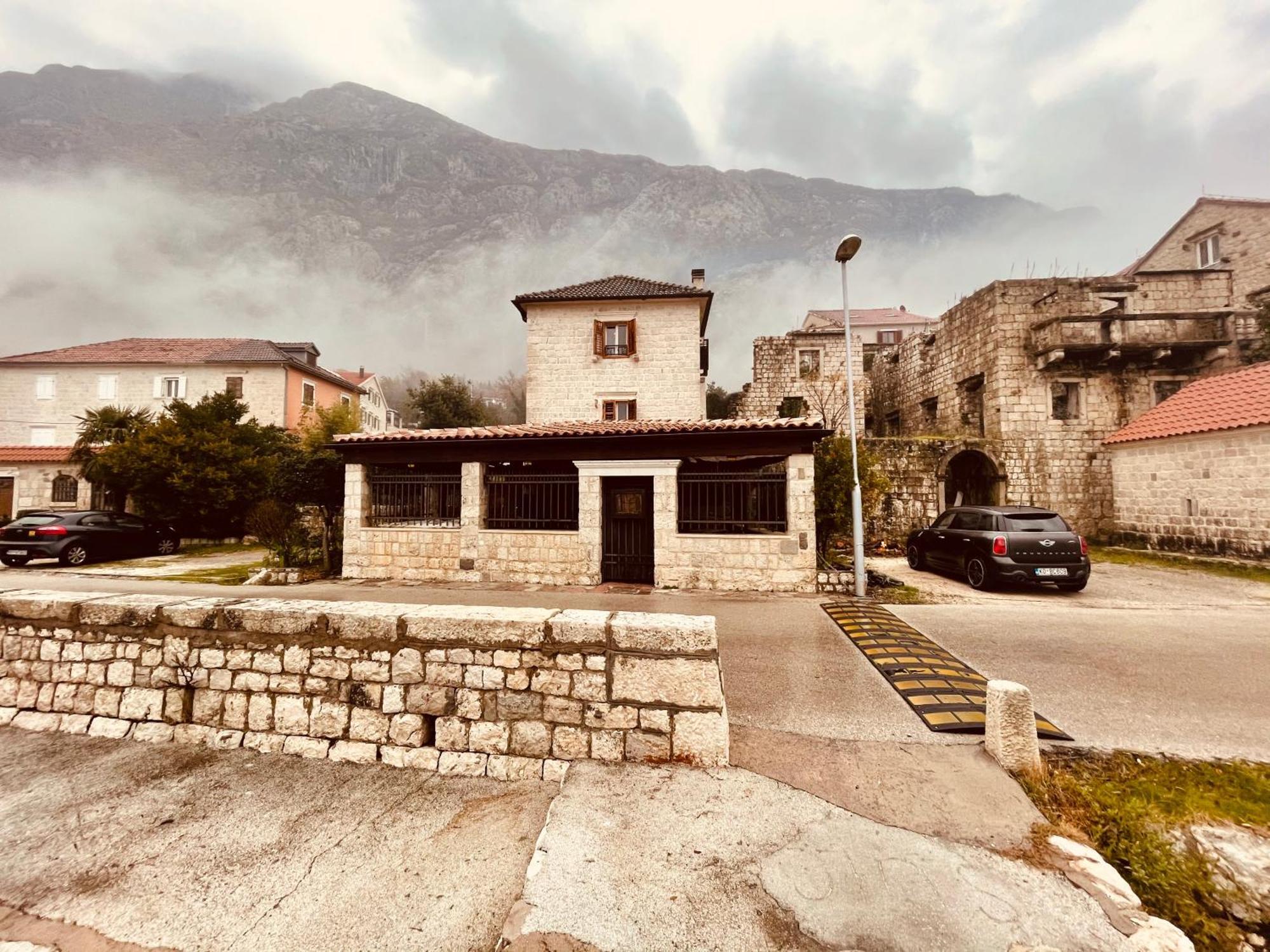 Villa Casa Pantagana à Kotor Extérieur photo